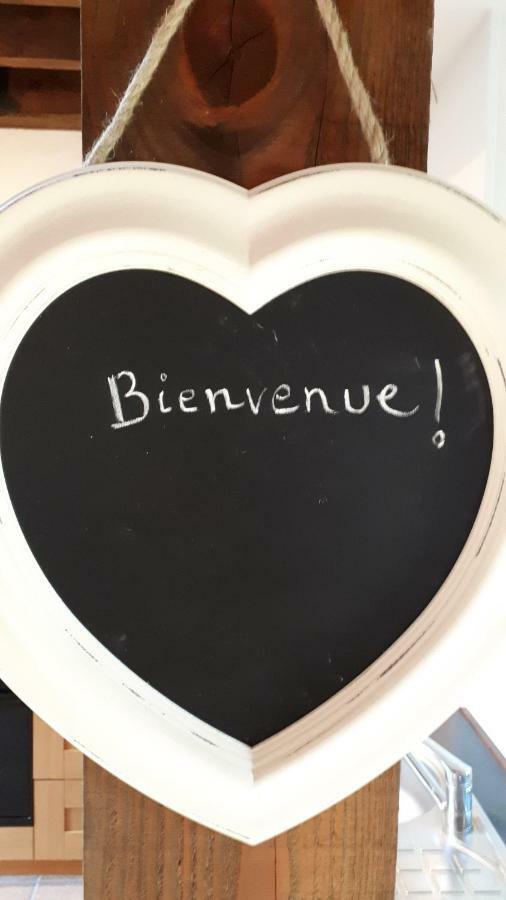 Le Chalard Gite Du Sorbier מראה חיצוני תמונה