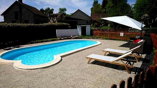 Le Chalard Gite Du Sorbier מראה חיצוני תמונה
